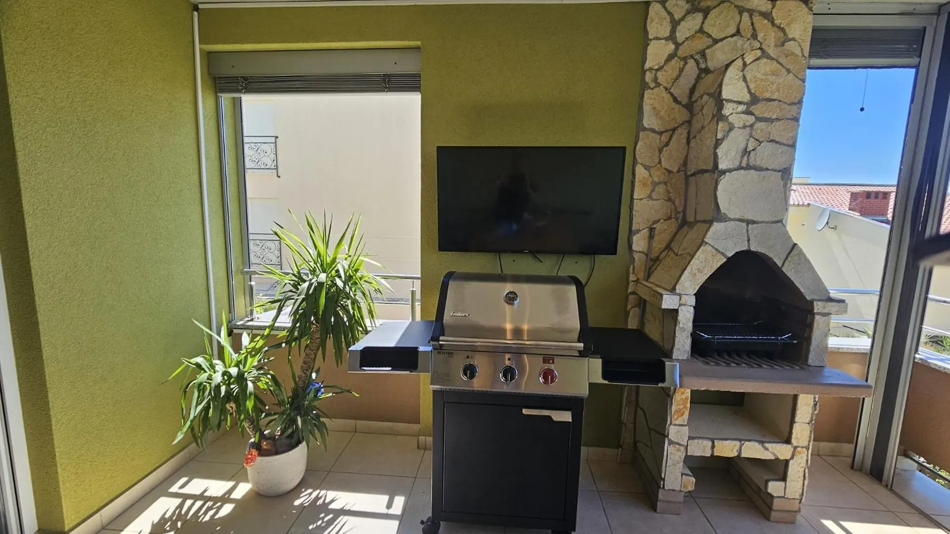 Apartment Oliver Soline  Croatia